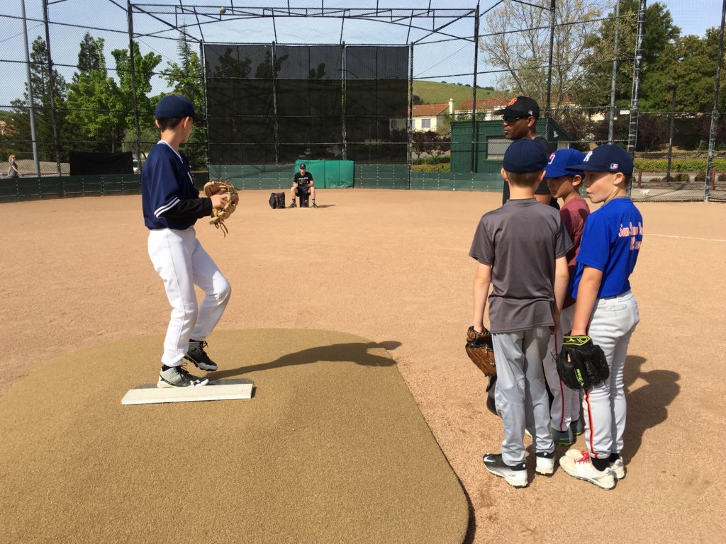 Pitching_at_mound